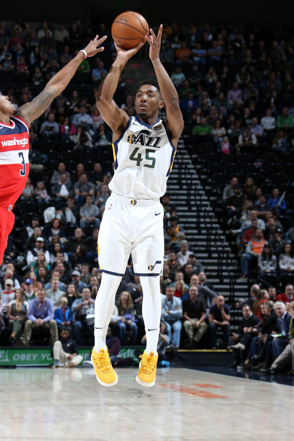 在强牌与弱 在强牌与弱